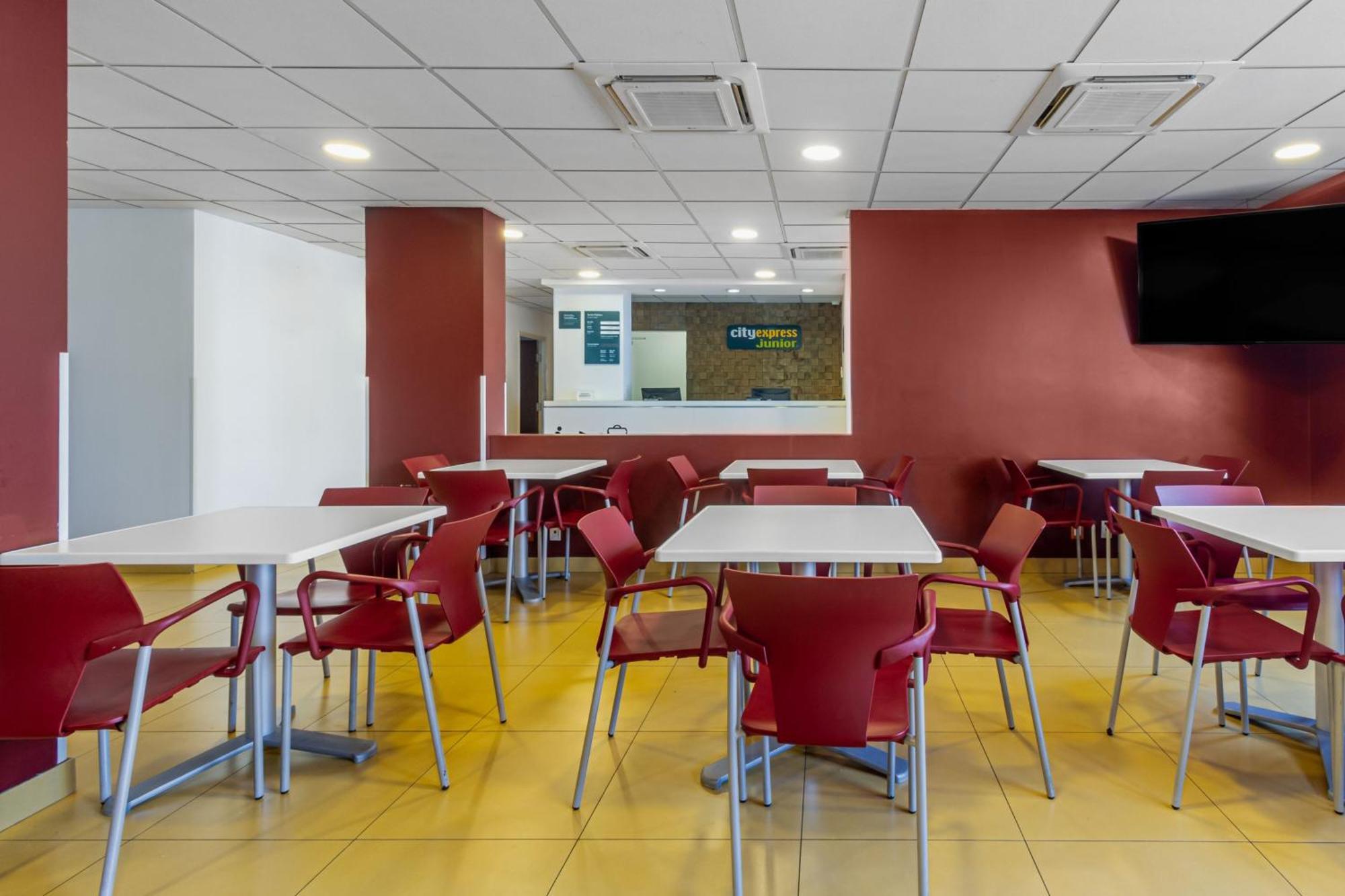 City Express Junior By Marriott Tuxtla Gutierrez Poliforum Exterior photo
